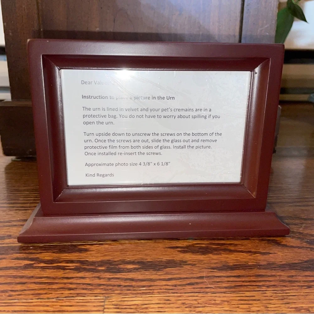 Final Gift pet urn